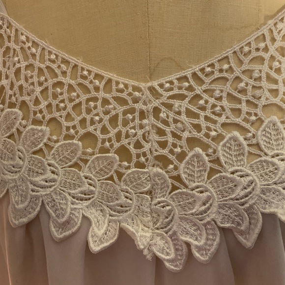 Old looking slip dress - Picture 7 of 7